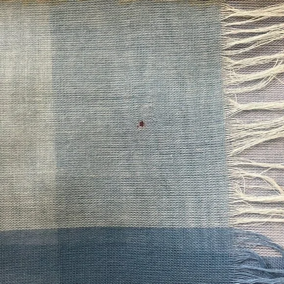 Burberry Check Scarf/Shawl - Picture 4 of 5